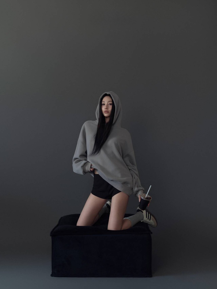 Gray Mood Portrait Theme Photo - огляд і ціна Ethnic Fashion Photography
